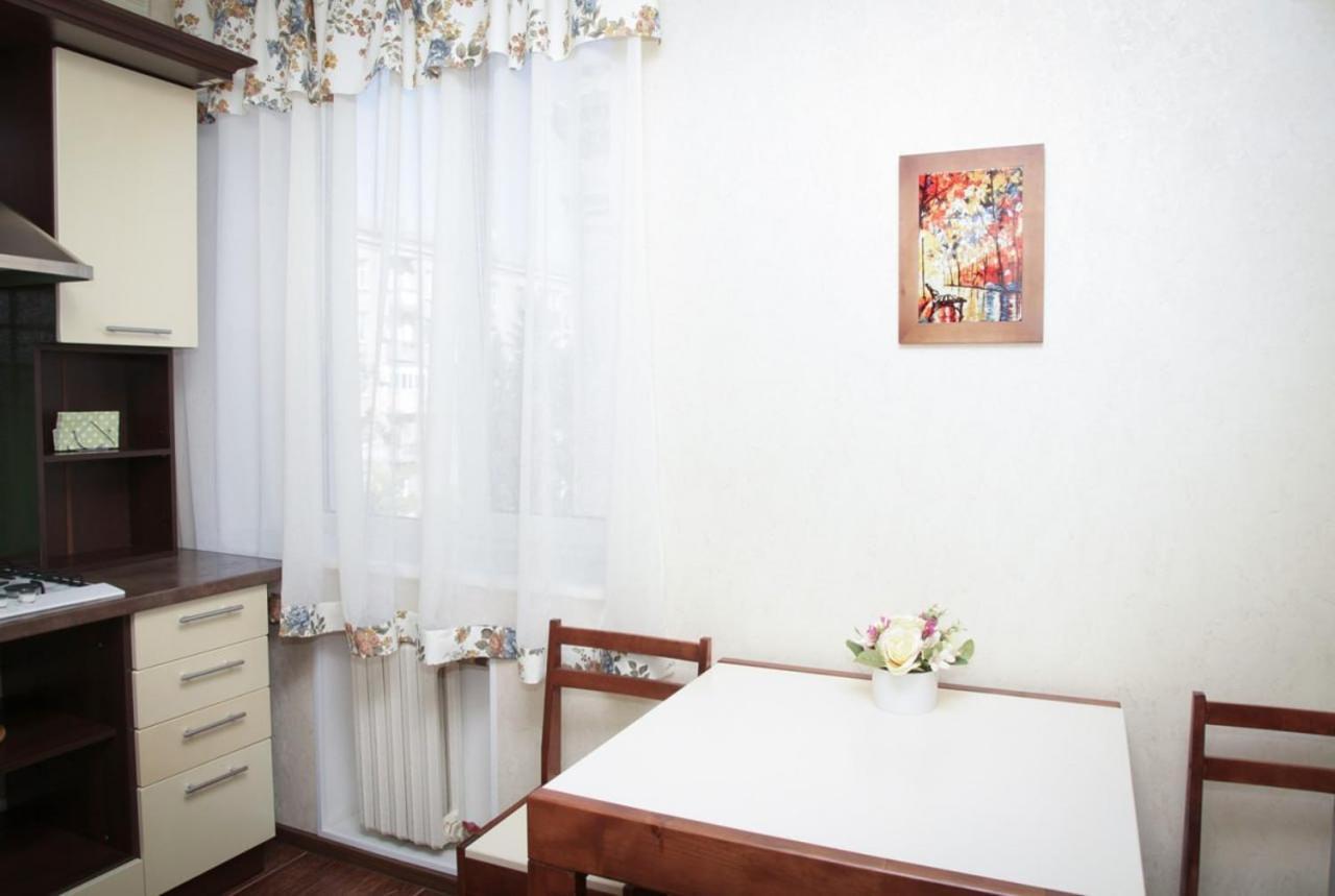 Apartments On Moskovskaya Street دنيبروبيتروفسك المظهر الخارجي الصورة